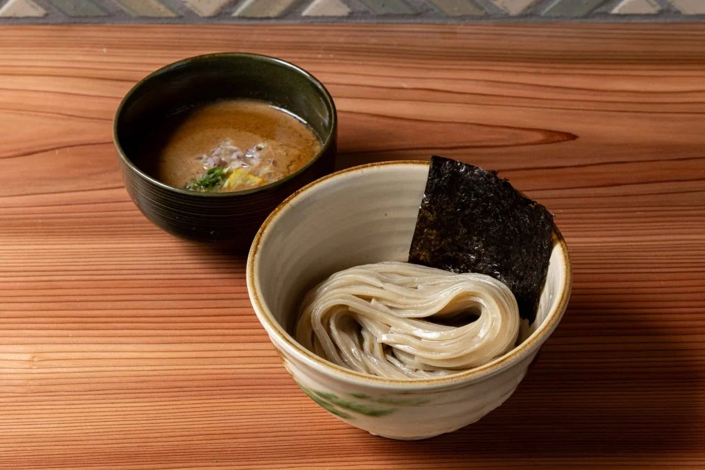 目黒のつけ麺専門店で味わう濃厚つけ汁と太麺